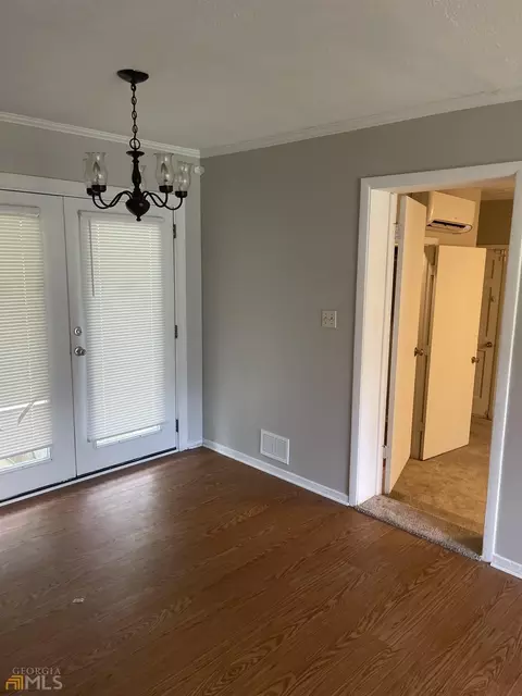 575 Shellnut Dr, Forest Park, GA 30297 photo 7