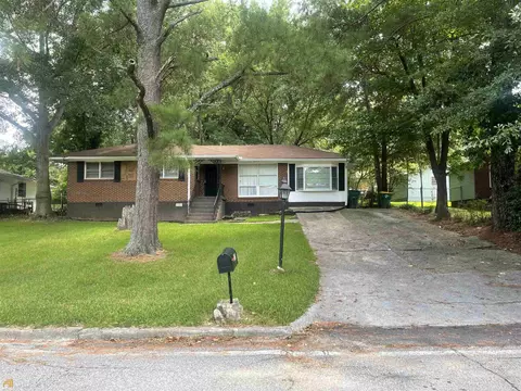575 Shellnut Dr, Forest Park, GA 30297 photo 2