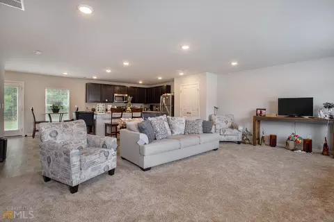 3522 Topaz Ter, Rex, GA 30273 photo 5