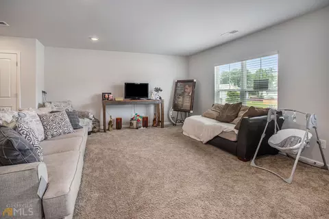 3522 Topaz Ter, Rex, GA 30273 photo 4