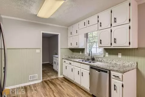 241 Deer Trace Dr, Mcdonough, GA 30253 photo 9