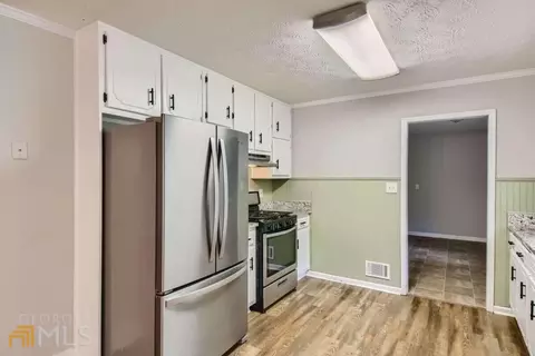 241 Deer Trace Dr, Mcdonough, GA 30253 photo 8