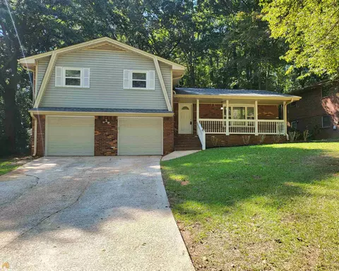6583 Katie Ln, Morrow, GA 30260 photo 1