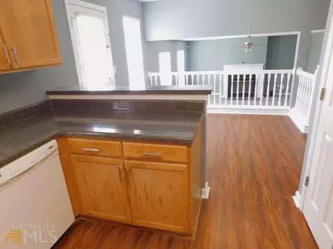 3377 Waggoner Trl, Rex, GA 30273 photo 8