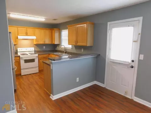 3377 Waggoner Trl, Rex, GA 30273 photo 7