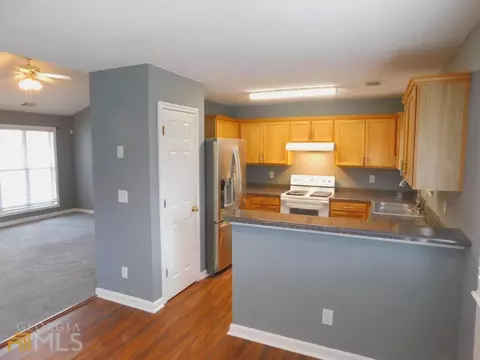 3377 Waggoner Trl, Rex, GA 30273 photo 6