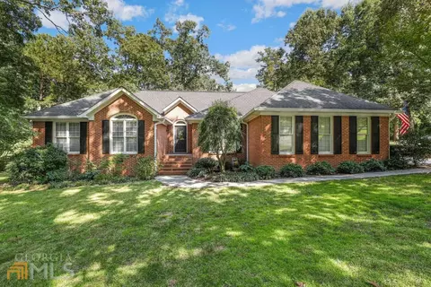 110 Shadowood Dr SE, Calhoun, GA 30701 photo 1