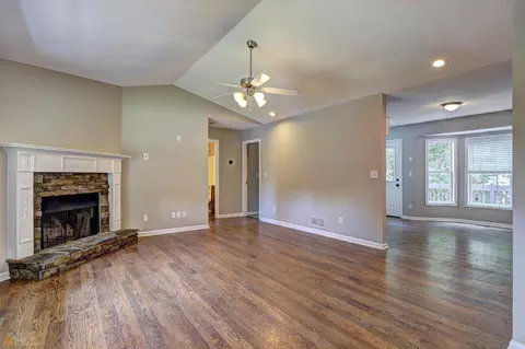 148 Clover Ct, Temple, GA 30179 photo 4