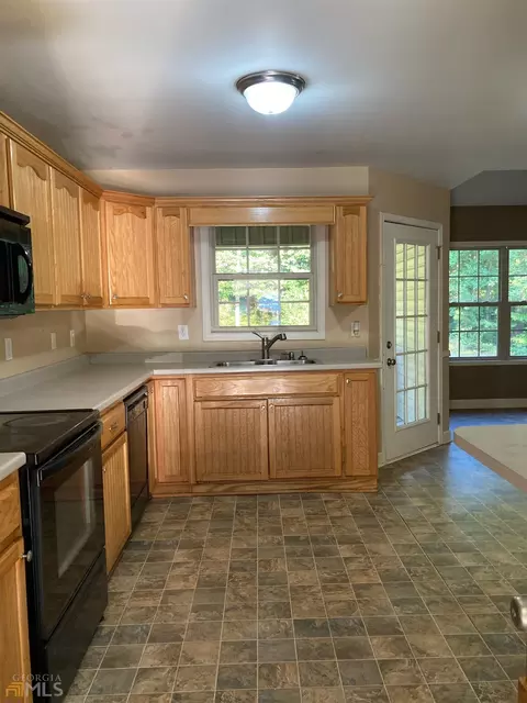 323 Talon Dr SE, Rydal, GA 30171 photo 3
