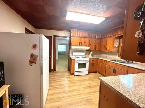 410 E Main St, Dexter, GA 31019 photo 2