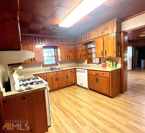 410 E Main St, Dexter, GA 31019 photo 3