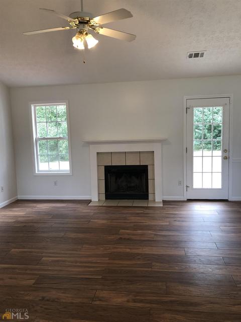 55 Tara Way, Covington, GA 30016 photo 4