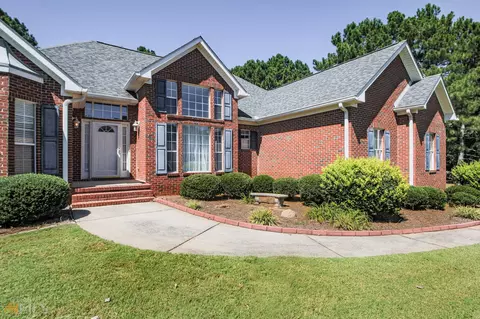 219 Edenwylde Ct, Hampton, GA 30228 photo 2