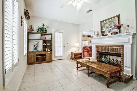 219 Edenwylde Ct, Hampton, GA 30228 photo 7