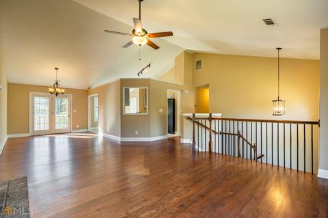 2557 Walking Path Ln, Dacula, GA 30019 photo 4