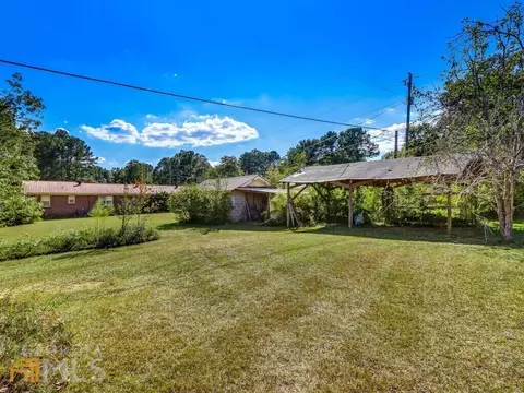 228 E Wright St, Winder, GA 30680 photo 32