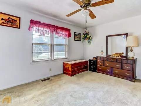 228 E Wright St, Winder, GA 30680 photo 20