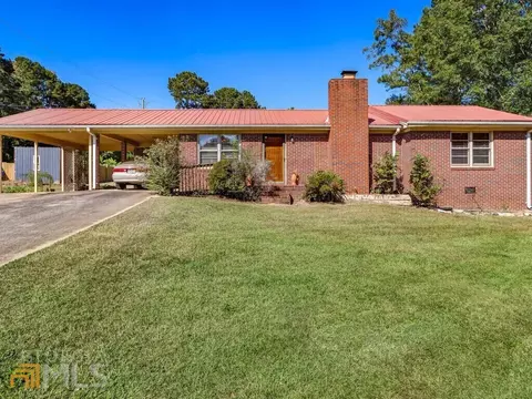 228 E Wright St, Winder, GA 30680 photo 1