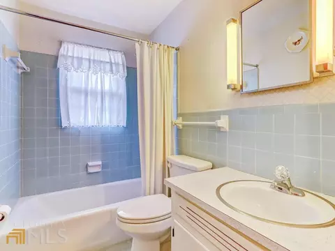 228 E Wright St, Winder, GA 30680 photo 26