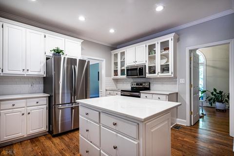214 Ashford Cir, Lagrange, GA 30240 photo 9