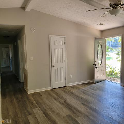 209 Clearview Ct, Lagrange, GA 30241 photo 3