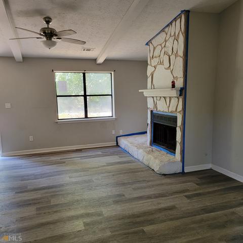 209 Clearview Ct, Lagrange, GA 30241 photo 2
