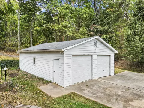 107 Eagle Ridge Dr, Canton, GA 30114 photo 8
