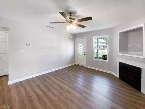 243 Jasmine Dr, Jackson, GA 30233 photo 3