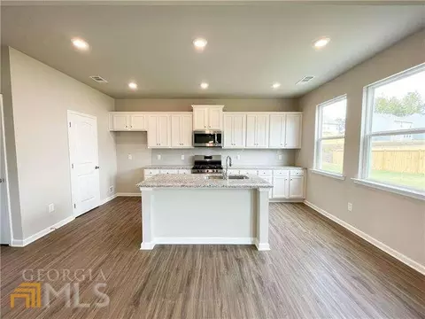 565 Edgemore Rd, Canton, GA 30114 photo 5
