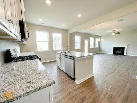 565 Edgemore Rd, Canton, GA 30114 photo 4