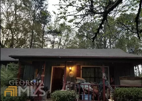 1519 Lee Peters Rd, Loganville, GA 30052