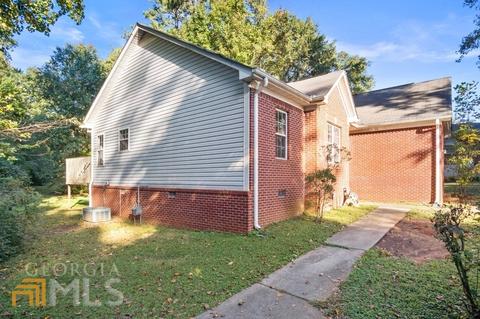 5283 Eubanks Dr, Morrow, GA 30260 photo 2
