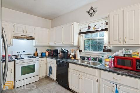 5283 Eubanks Dr, Morrow, GA 30260 photo 8