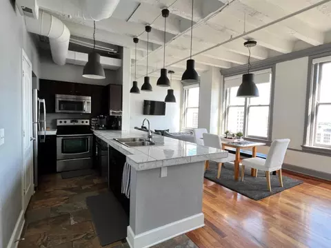 32 Peachtree St NW #1507, Atlanta, GA 30303