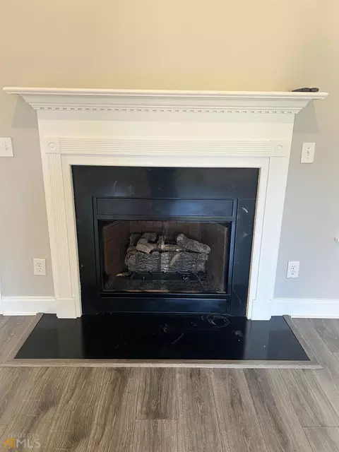 184 Roy Dr, Byron, GA 31008 photo 4