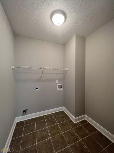 184 Roy Dr, Byron, GA 31008 photo 12