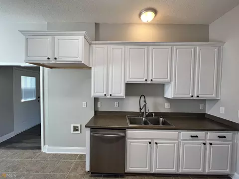 184 Roy Dr, Byron, GA 31008 photo 8