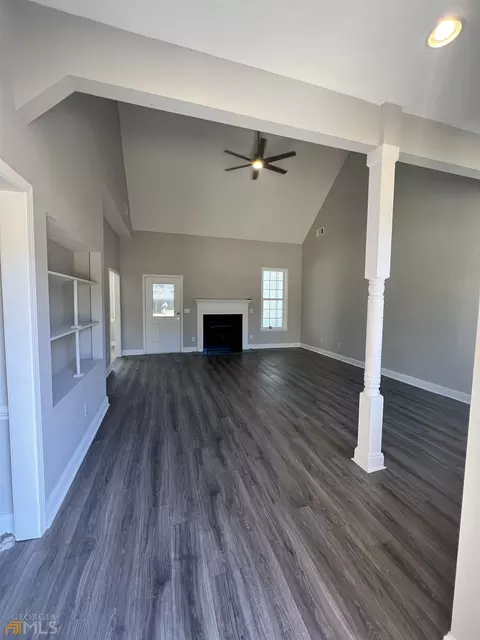 184 Roy Dr, Byron, GA 31008 photo 2