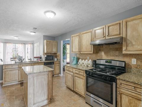 1322 Pebble Beach Ln, Hampton, GA 30228 photo 7
