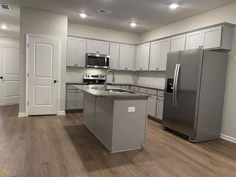 295 Skipjack Ct, Covington, GA 30016 photo 7