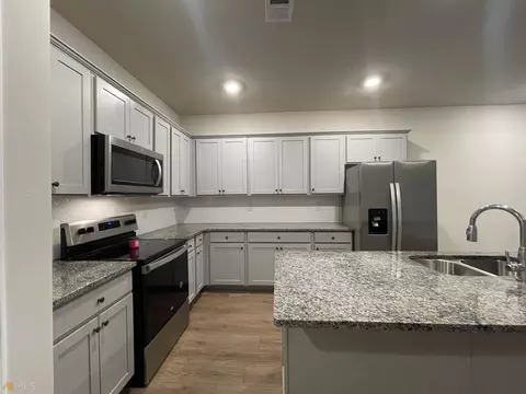 295 Skipjack Ct, Covington, GA 30016 photo 9