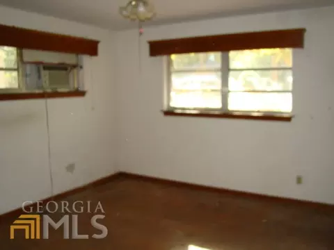 503 E Washington St, Monroe, GA 30655 photo 5