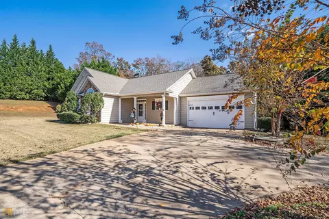165 Buckeye Trails Dr, Commerce, GA 30530 photo 3