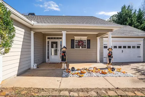 165 Buckeye Trails Dr, Commerce, GA 30530 photo 4