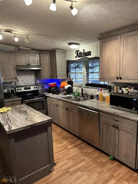 263 Barefoot Rd, Lula, GA 30554 photo 4
