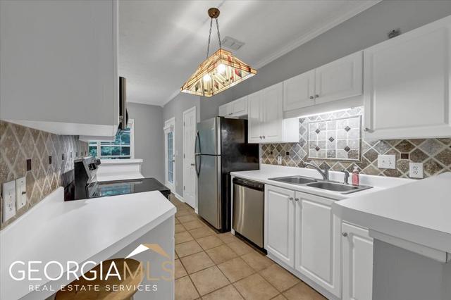 102 Streamside Dr #102, Roswell, GA 30076