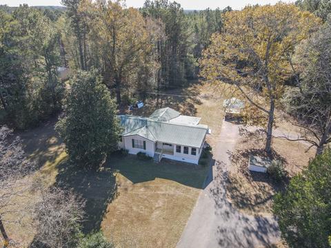 281 Hunt Rd, Lagrange, GA 30241 photo 3