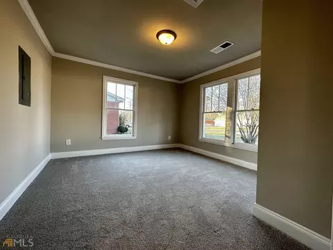305 E Broad St, Winder, GA 30680 photo 23