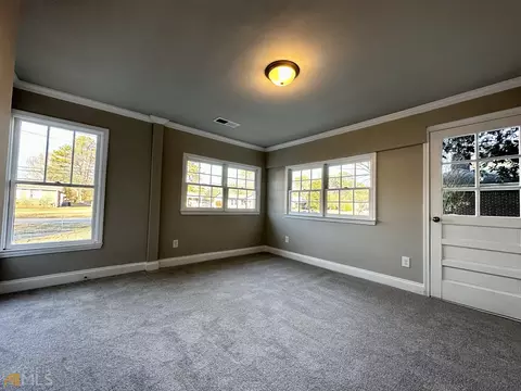 305 E Broad St, Winder, GA 30680 photo 29
