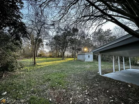 305 E Broad St, Winder, GA 30680 photo 32